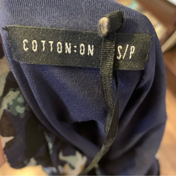 Cotton: On floral sundress - Picture 3 of 3